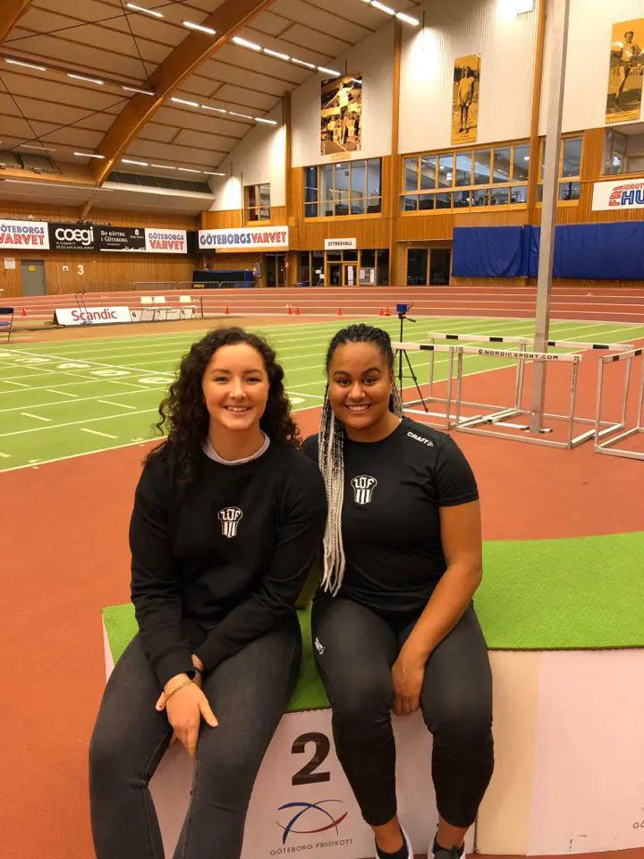 Caisa-Marie Lindfors och Vanessa Kamga