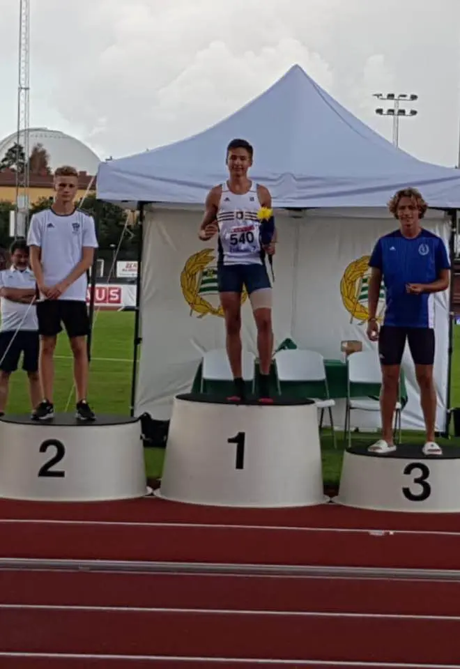 Simon tog silver