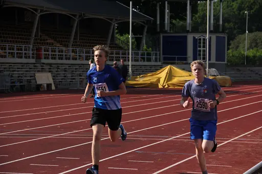Kraftmätningen Kval 20 juni, 2021 på Slottsskogsvallen (foto: Tuva Kündig).