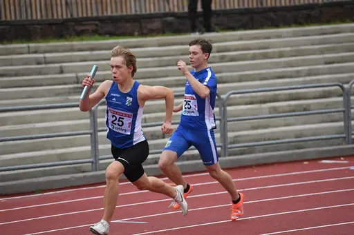 Full fart under Stafett-SM på Slottsskogsvallen 12-13 september (foto: Deca Text & Bild).