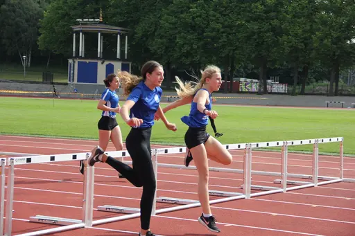 Kraftmätningen Kval 20 juni, 2021 på Slottsskogsvallen (foto: Tuva Kündig).