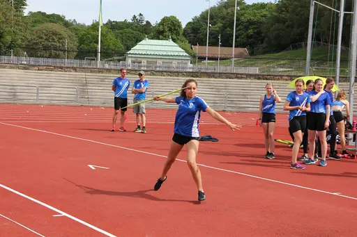 Kraftmätningen Kval 20 juni, 2021 på Slottsskogsvallen (foto: Tuva Kündig).