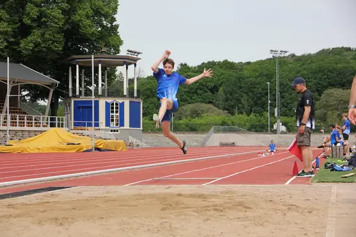Kraftmätningen Kval 20 juni, 2021 på Slottsskogsvallen (foto: Tuva Kündig).