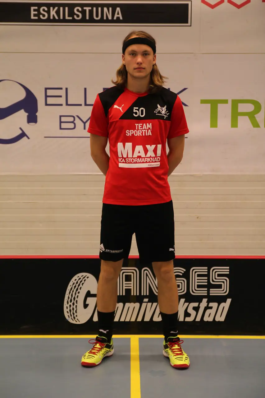 Lucas Bengtsson tar plats i seniortruppen