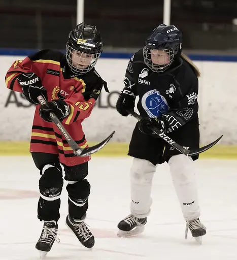 Första träningsmatchen någonsin för Osby IKs flickor 17/12-2023