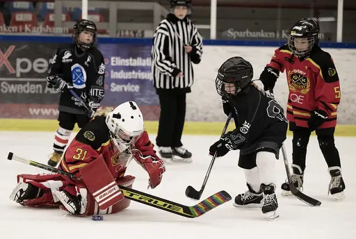Första träningsmatchen någonsin för Osby IKs flickor 17/12-2023