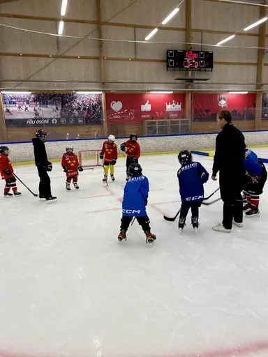 Julavslutning hockeyskolan 2023