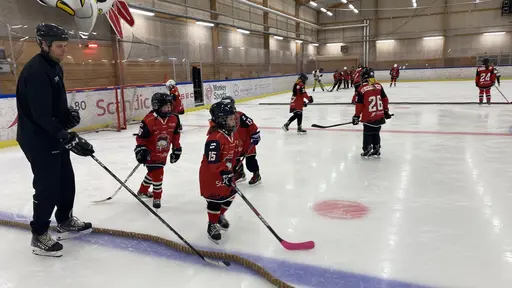 Föräldramatch och Hawkan kom på besök!