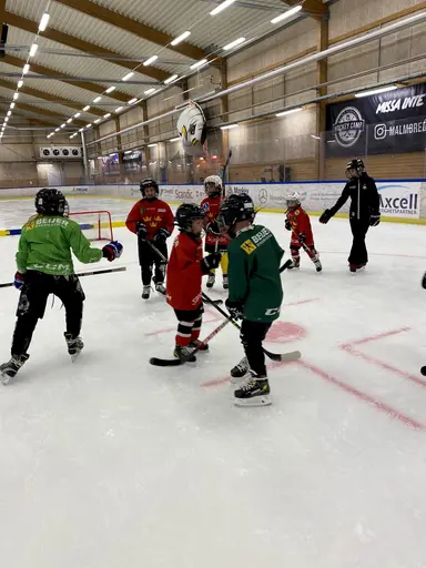 Julavslutning hockeyskolan 2023