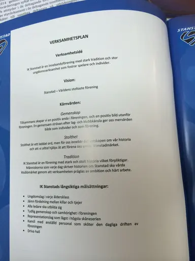 Två bilder från vår bergsbestigning, bild på vår förstasida i föreningskatalogen, vårt konferensrum