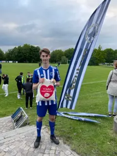 Matchens lirare i IFC blev Adam Lindqvist som fick diverse godsaker av Pågens!