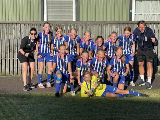 Tjejerna som förgyllde sommaren!