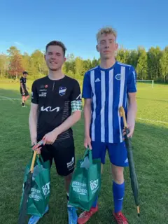 Vänster: Matchens lirare, Felix Hansson (La T), Axel Åkesson (IFC). Mitten/höger: kvällens målskyttar, Edvin Chronvall, André Rydemark. 