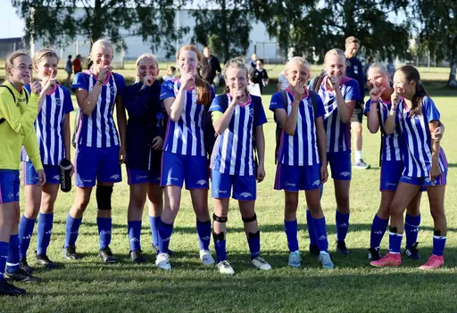 Tjejerna som förgyllde sommaren!