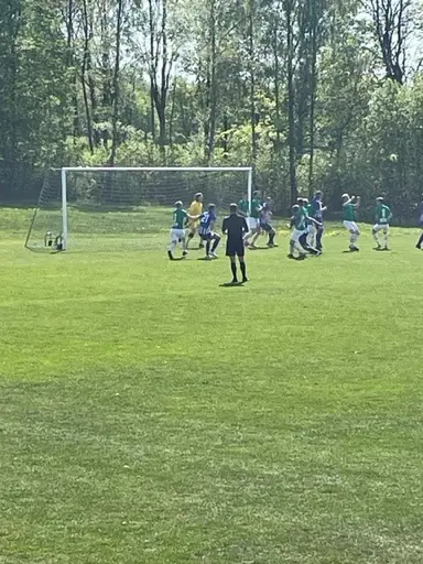 Till höger matchens lirare; Axel Ekström IFC och Jacob Josefsson IS Örnia