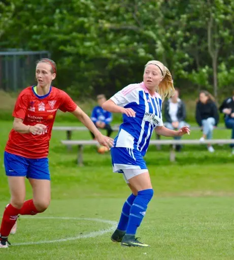 Sandra och Ella är duktiga tjejer som bidragit till två inledande segrar.