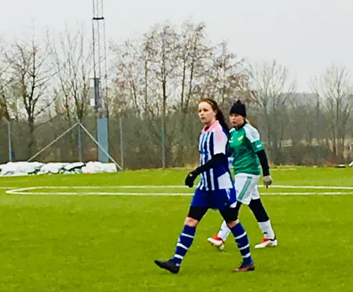 Attityd - Ja det kan Isabell unna sig efter dagens match. 