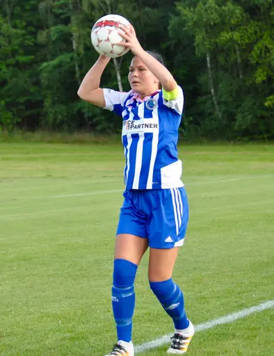 Det var en kamp på mittfältet stora delar av matchen där Vickan var en av de tongivande spelarna. Clara Nilsson gjorde ett piggt inhopp.