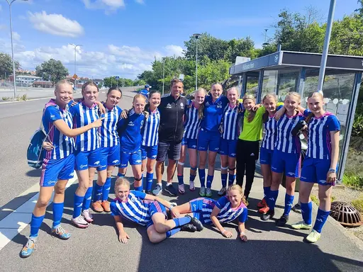 Överst tv; Dam J Oddebollen. Överst th; F10/11 Kalles Kaviar Cup. Nederst tv F10/11 Laxacupen. Nederst th P09/10 Laxacupen.