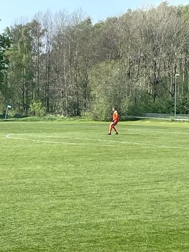 Till höger matchens lirare; Axel Ekström IFC och Jacob Josefsson IS Örnia