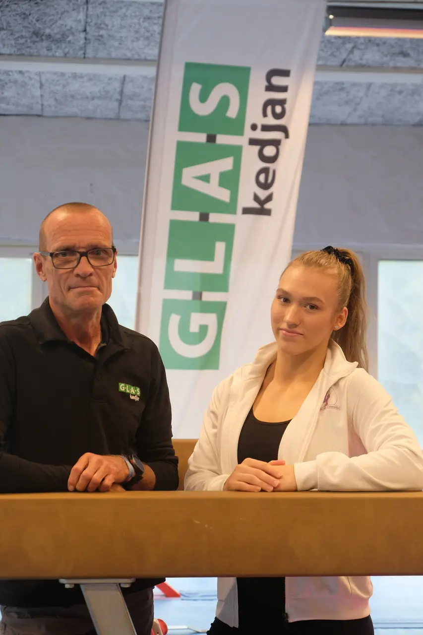 Glaskedjan sponsrar Alva i hennes satsning!