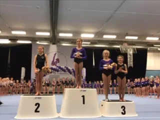 På en helg kan man hinna med mycket! Uppvisning och STG CUP 2018!