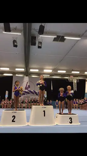 På en helg kan man hinna med mycket! Uppvisning och STG CUP 2018!