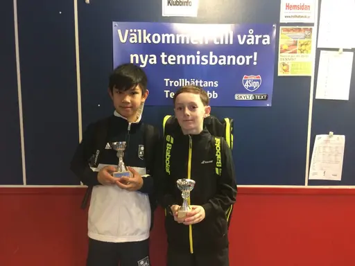 Några av våra yngsta spelare i Tioträffen och en andra plats i Trollsmashen