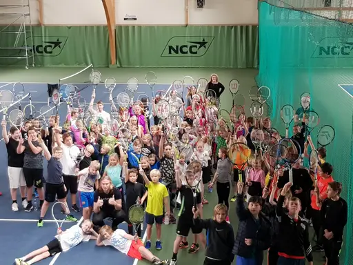 Julklappscupen 2017: Deltagare, tränare och våra frivilliga ungdomar