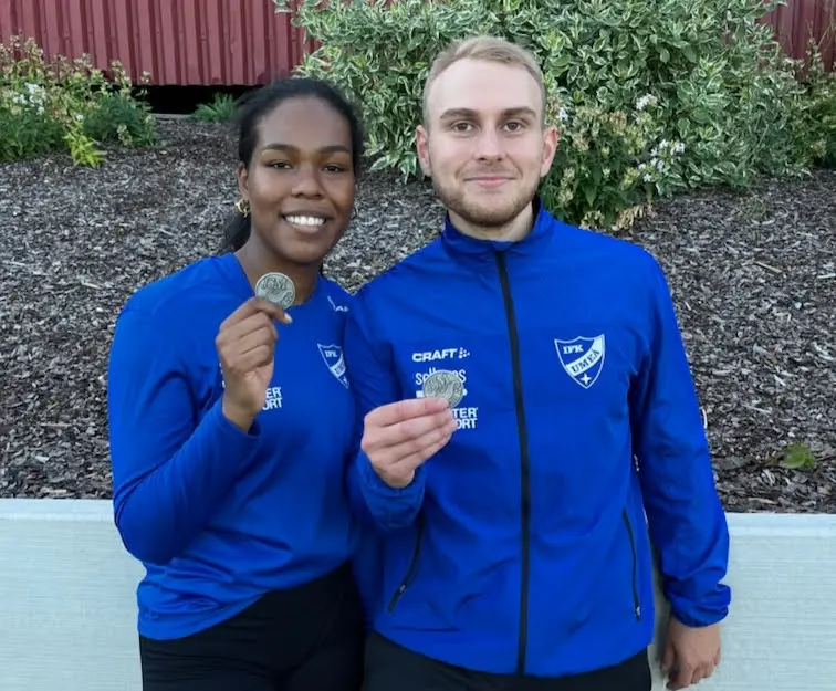 Helgens silvermedaljörer i spjut: Amanda Rask och Albert Ottander