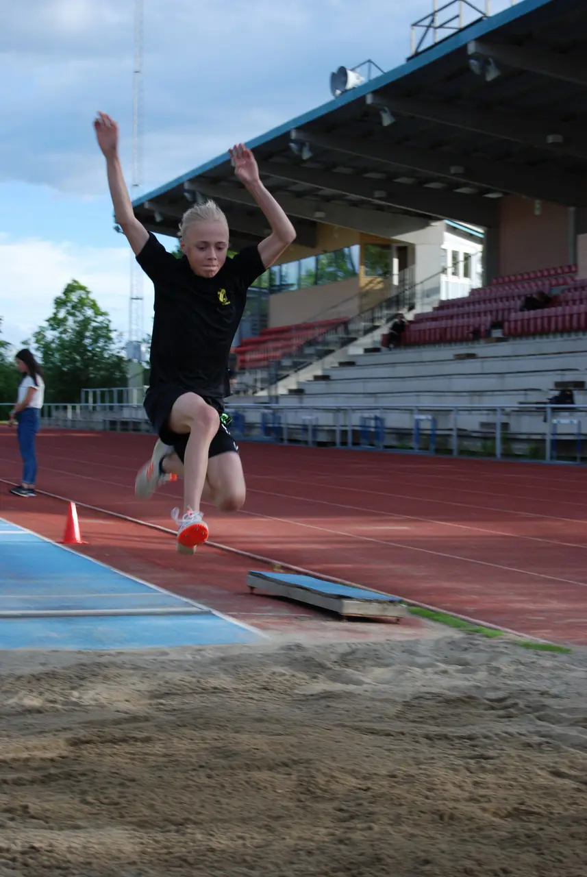 Hannes Furberg 4,10 i längd