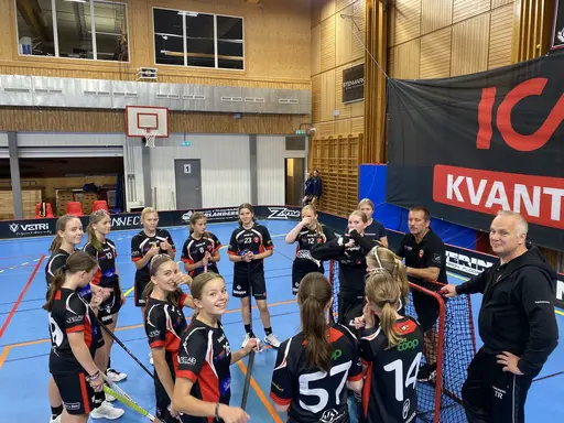 Stor glädje och bra stämning i spelartruppen efter väl genomförd cup