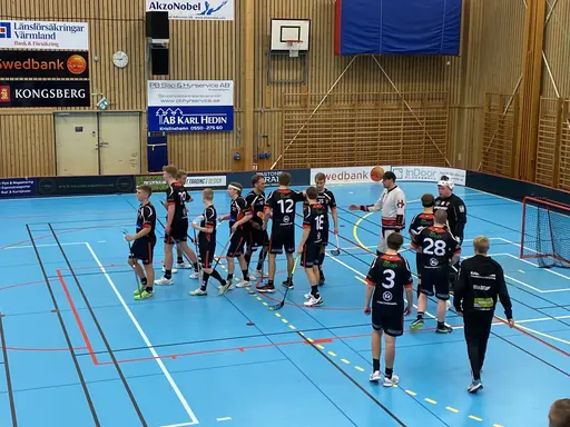 Härligt men vinst vid säsongens hemmapremiär i Brogårdshallen!