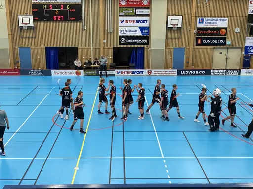 Viktor Rudvik har precis gjort 5-3 efter ass från Hampus Larsson