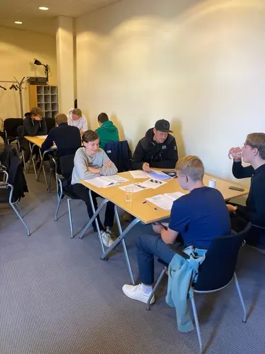 Alla grupper gick in för uppgiften.