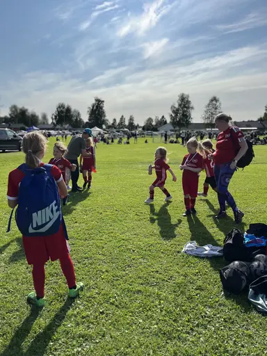 En härlig dag i glada vänners lag på cup i Vännäs ⚽️