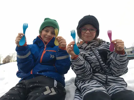 Sixten och hans syster åkte skidor och gjorde tipsrunda