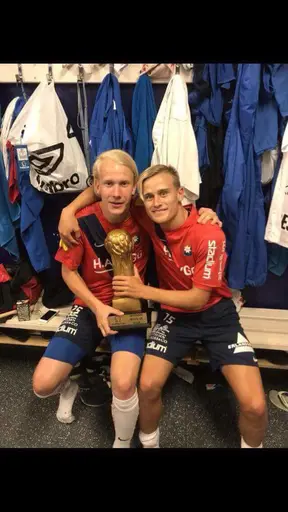 Grymma ö ungdomar