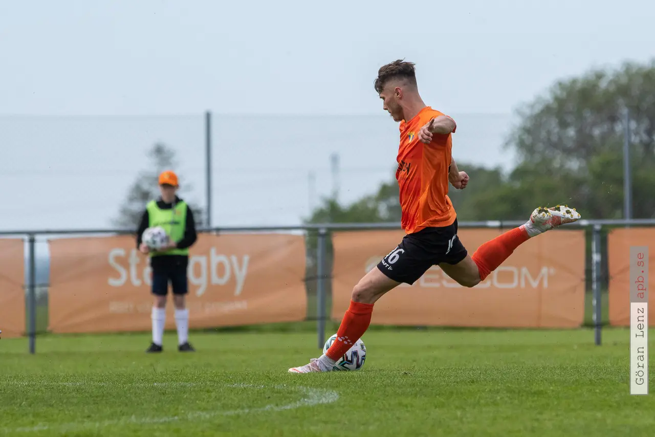 Kevin Harletun gjorde Torns mål i matchen. Foto: Göran Lenz/apb.se