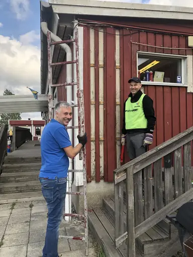 Det var många som hjälpte till på fixarhelgen.