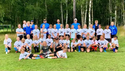 Gruppfoton från alla grupper från 4 år och upp till 13 år