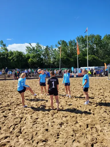 Full fart i sanden i Åhus