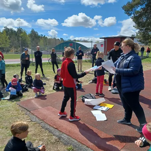 Stationer i Kids Athletic