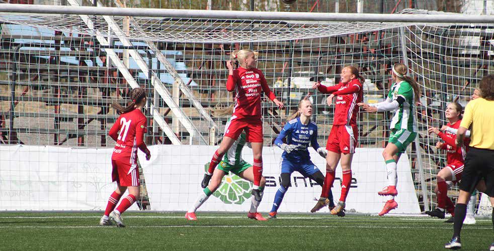 Piteås F19-lag krigade hela matchen. Foto: Jenny Lindqvist