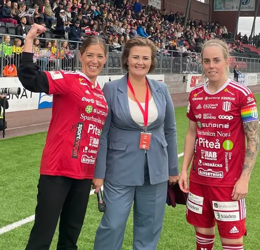 Sparbanken Nord, Jennie Kaarle och Cecilia Edlund samt Fredrik Reinfeldt