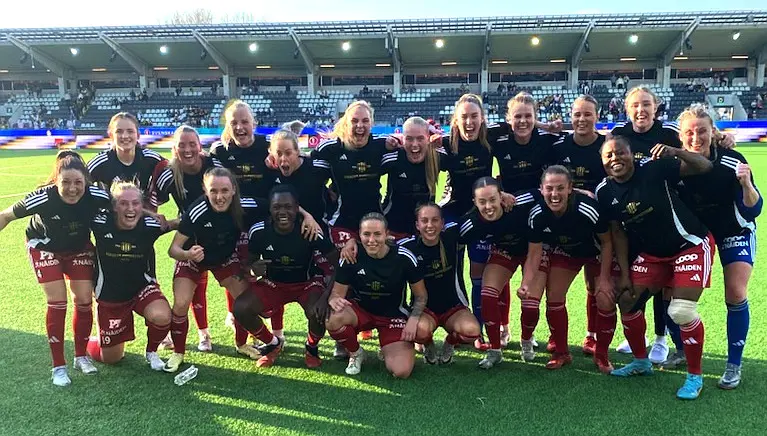 Piteå gjorde en ny jämn match mot Hammarby, men det blev ändå förlust med 0–1. Efter matchen firades guldet i Svenska Cupen där piteborna kunde hylla laget.