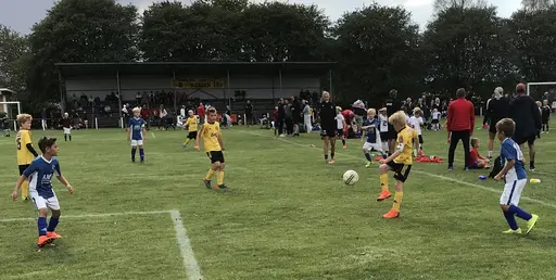 Nabben cup 2018. På fm jämna matcher mot två Skövde AIK-lag i strålande sol. På em tuffare motstånd mot Skultorp och Mullsjö i molnigt väder med lite regn på slutet. Glada miner som vanligt ändå!