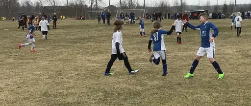 Full fart på Sandbacken cup. Första matcherna tillsammans med IFK-grabbarna.