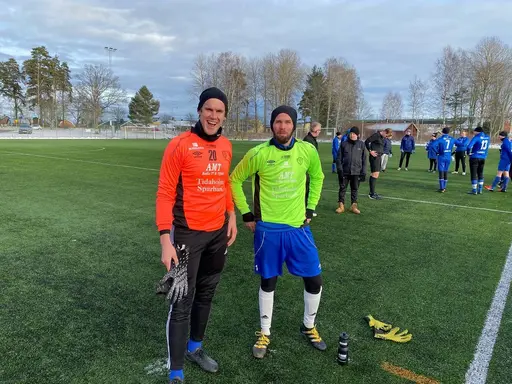 28 spelare deltog vid årets första internmatch.