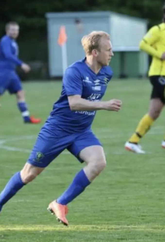 Linus Sandin kvitterade till 2-2 i matchens slutskede.